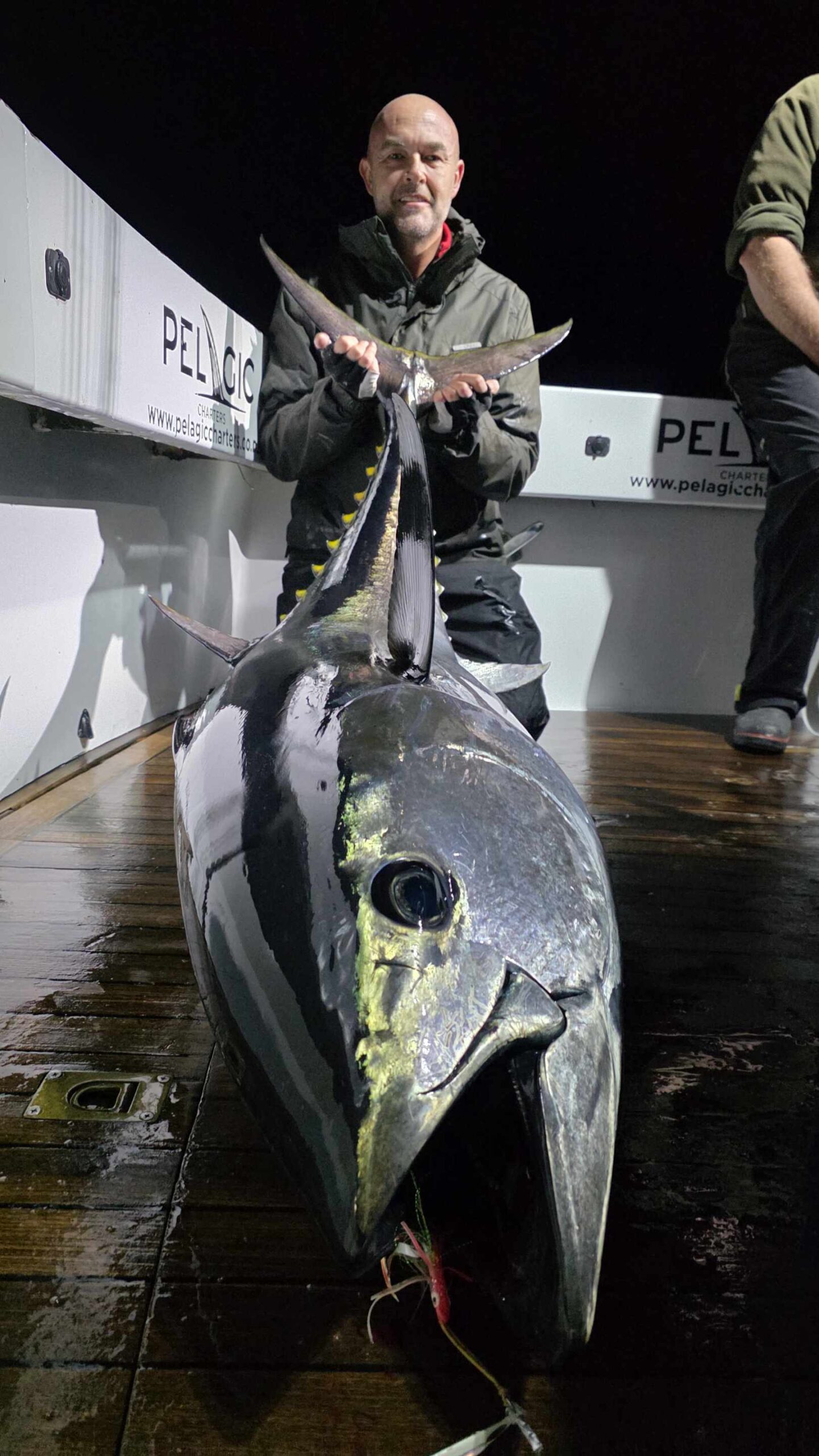 JCJIGS <br>Electric Koheru Rattle Jig <br><h4>Cracked Pink Glow <br>Kingfish - Hapuka - Tuna</h4> - Image 4