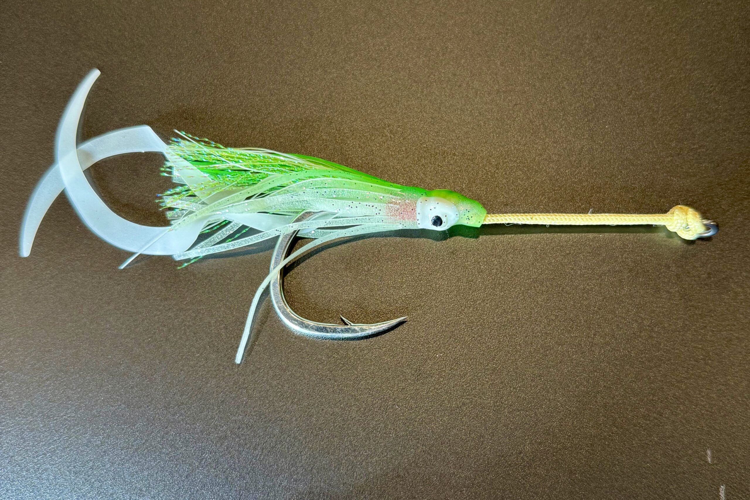 JCJIGS<br>Green Glow GBAR®<br>10/0 Twin Pack<br><h4> The Hook That Swims</h4> - Image 2