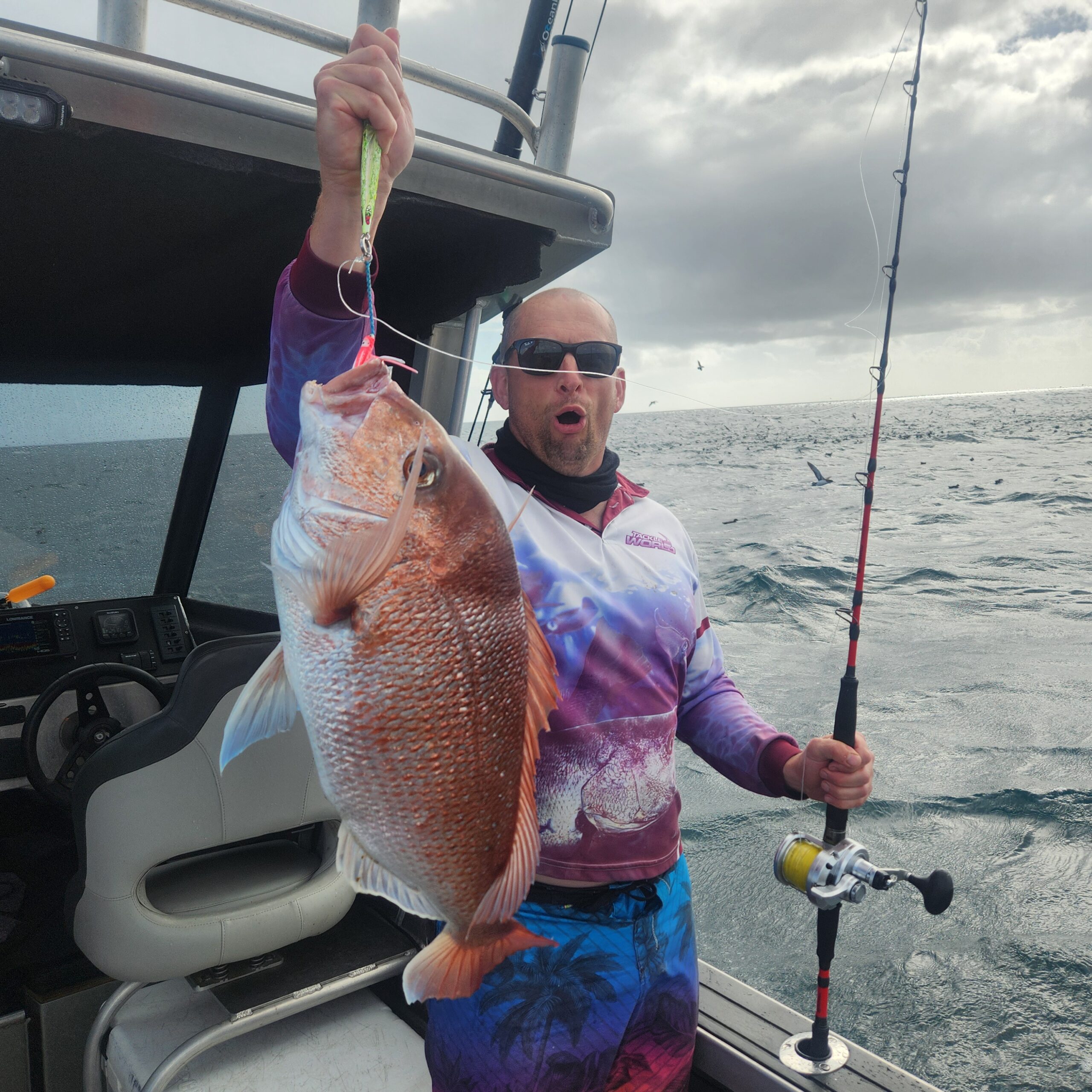 JCJIGS <br>Electric Koheru Rattle Jig <br><h4>Glow Green Gold <br>Kingfish - Hapuka - Tuna</h4> - Image 8